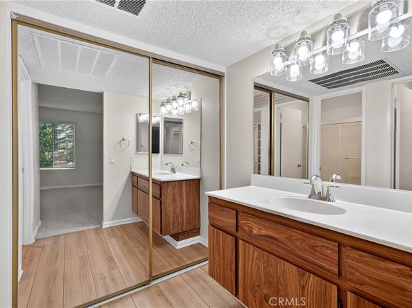 23220 Orange 2, Lake Forest CA 92630