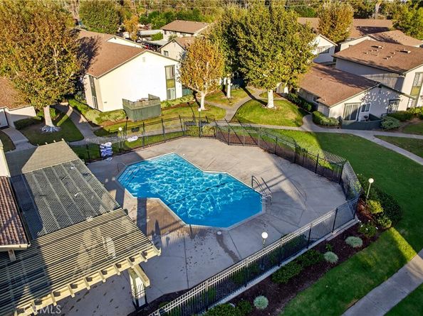 23220 Orange 2, Lake Forest CA 92630