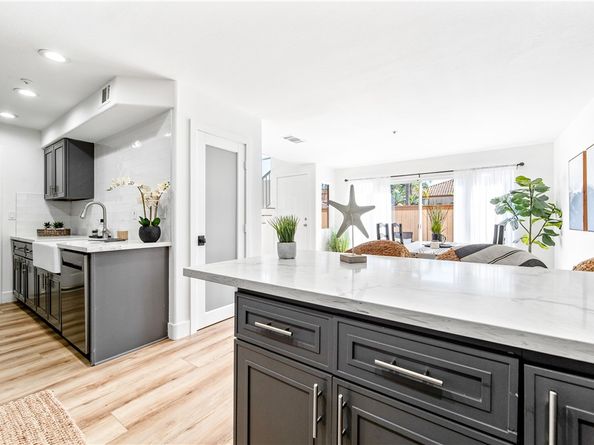 18859 Milos Circle, Huntington Beach CA 92648