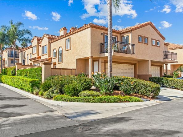 18859 Milos Circle, Huntington Beach CA 92648