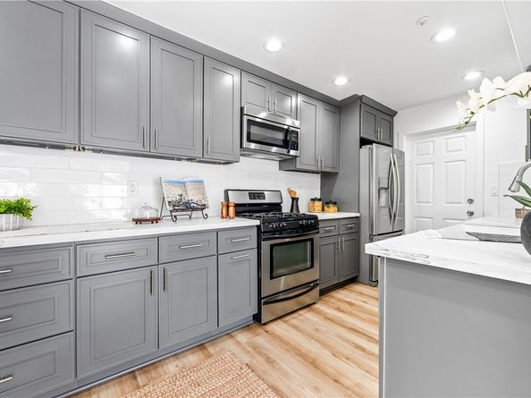 18859 Milos Circle, Huntington Beach CA 92648