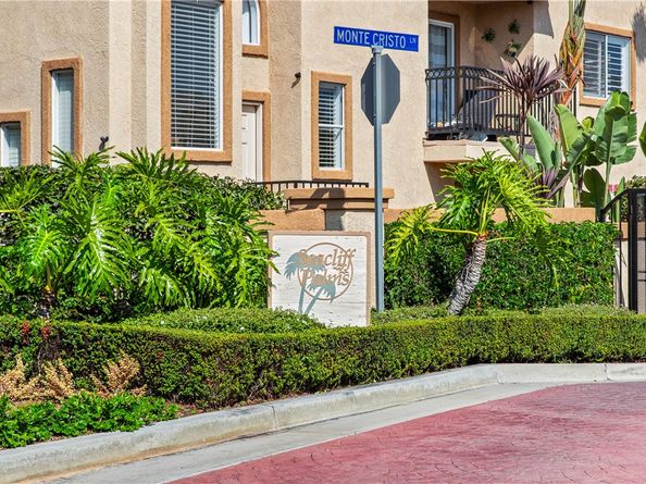 18859 Milos Circle, Huntington Beach CA 92648