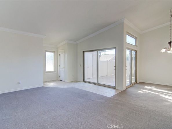 8886 Plumas Circle 1124A, Huntington Beach CA 92646