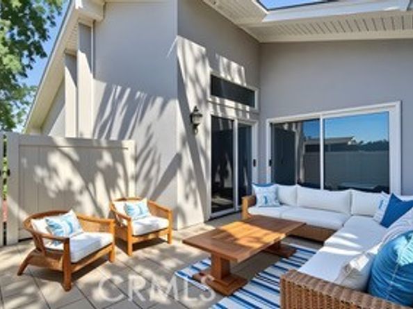 8886 Plumas Circle 1124A, Huntington Beach CA 92646