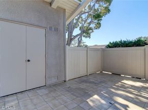 8886 Plumas Circle 1124A, Huntington Beach CA 92646