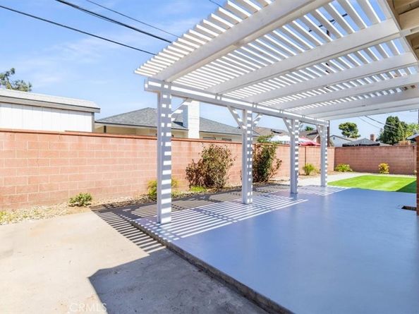 1325 E Romneya, Anaheim CA 92805