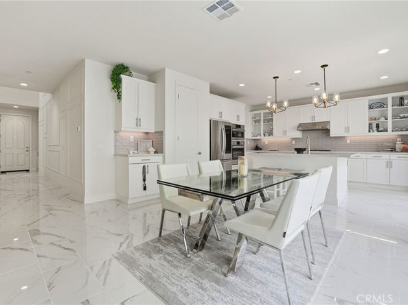 1883 Aliso Canyon Drive, Lake Forest CA 92610