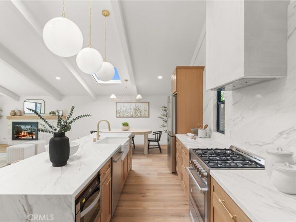 2036 Mandarin Drive, Costa Mesa CA 92626