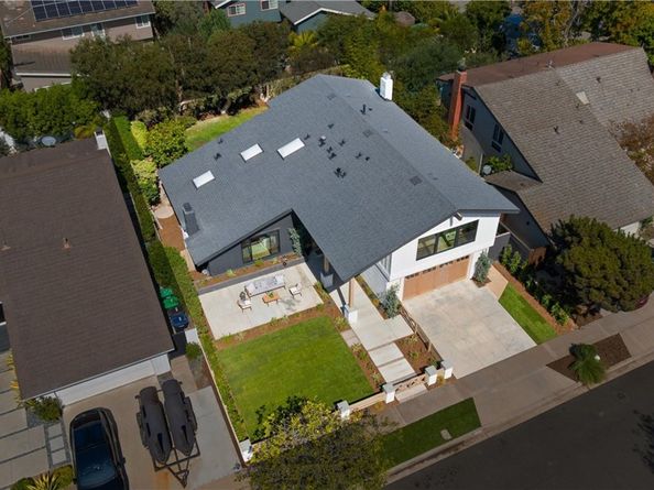 2036 Mandarin Drive, Costa Mesa CA 92626