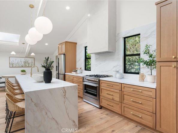 2036 Mandarin Drive, Costa Mesa CA 92626