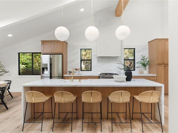 2036 Mandarin Drive, Costa Mesa CA 92626