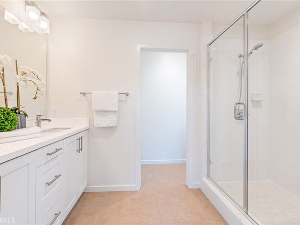 747 Beacon, Irvine CA 92618