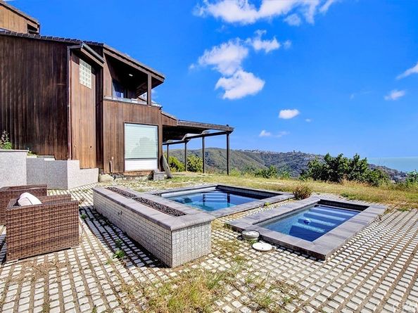 2155 Temple Hills Drive, Laguna Beach CA 92651