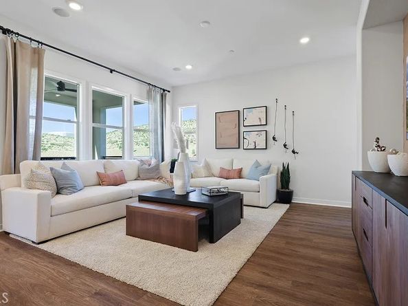 1055 Walnut Terrace, Montebello CA 90640