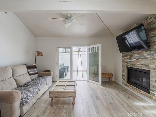 402 Indianapolis Avenue, Huntington Beach CA 92648