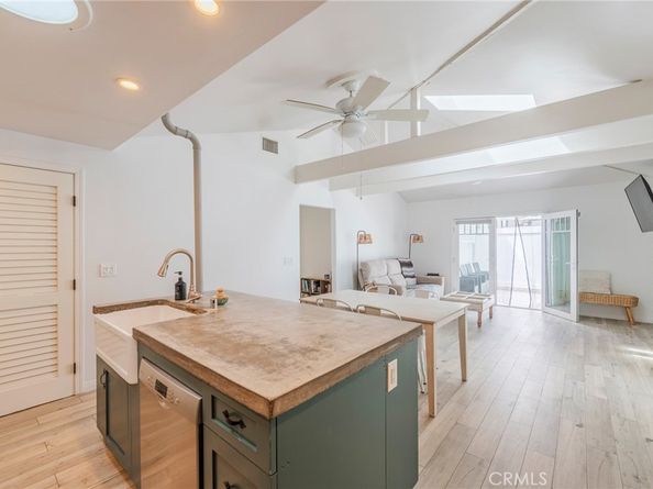 402 Indianapolis Avenue, Huntington Beach CA 92648