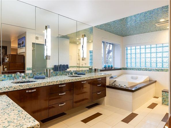 25611 Rangewood Road, Laguna Hills CA 92653