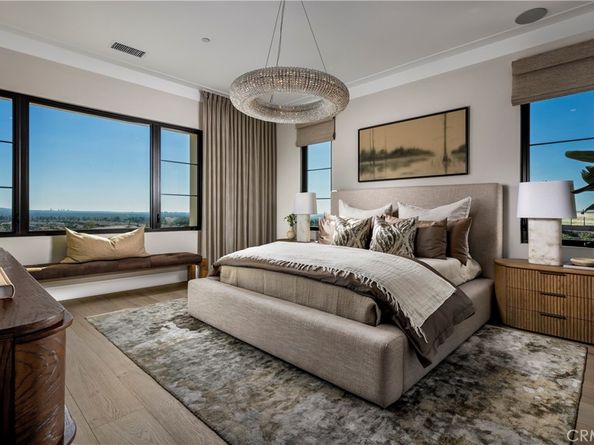 552 Peninsula, Irvine CA 92602