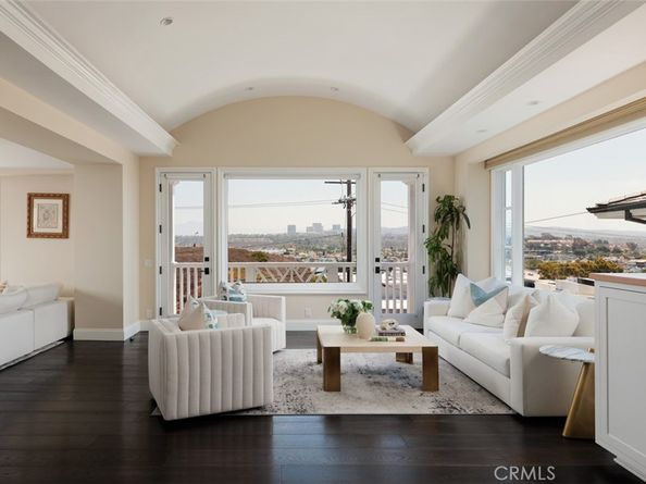125 Kings Place, Newport Beach CA 92663