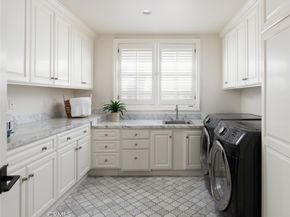 125 Kings Place, Newport Beach CA 92663