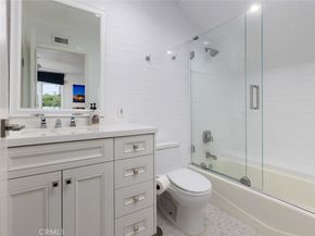 125 Kings Place, Newport Beach CA 92663