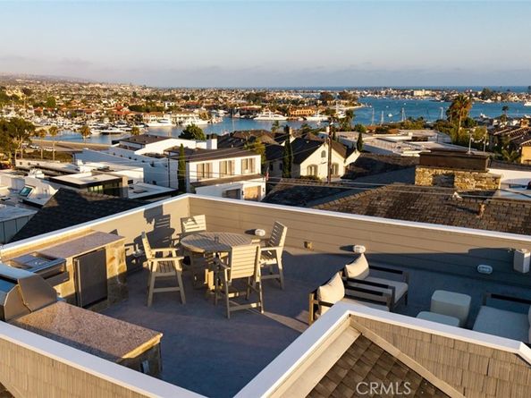 125 Kings Place, Newport Beach CA 92663