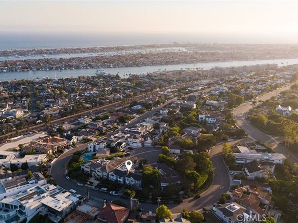125 Kings Place, Newport Beach CA 92663