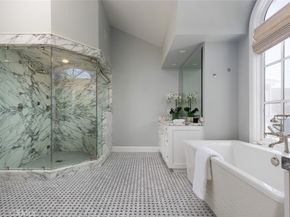 125 Kings Place, Newport Beach CA 92663