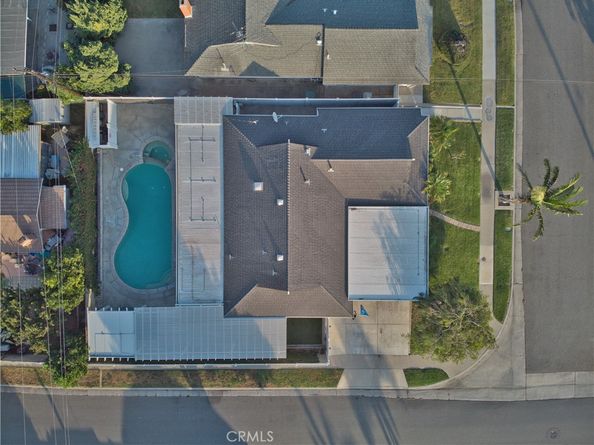 6091 DUNDEE Drive, Huntington Beach CA 92647