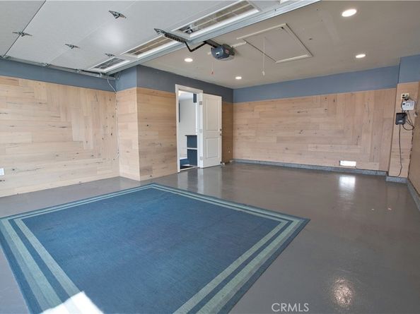 6091 DUNDEE Drive, Huntington Beach CA 92647