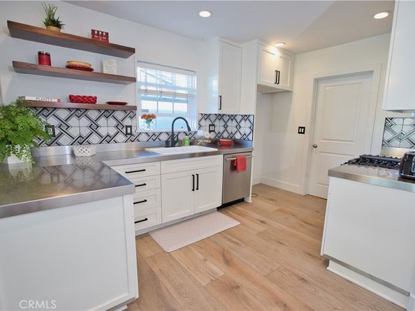 6091 DUNDEE Drive, Huntington Beach CA 92647