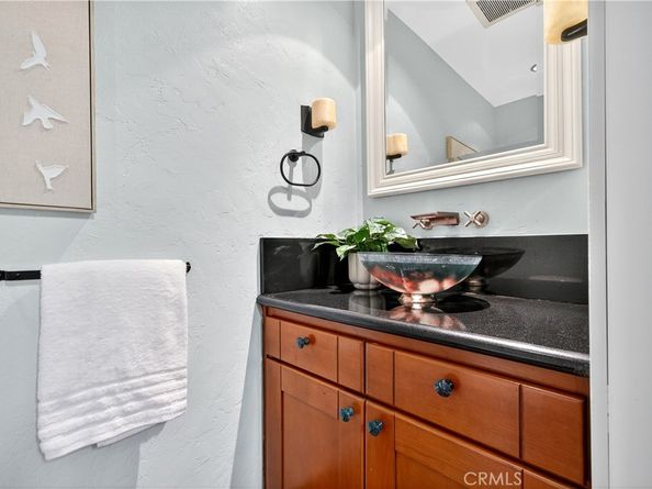 30 Nuevo 15, Irvine CA 92612