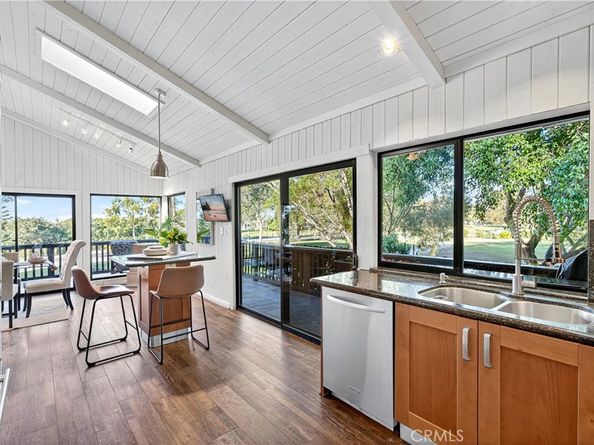 30 Nuevo 15, Irvine CA 92612