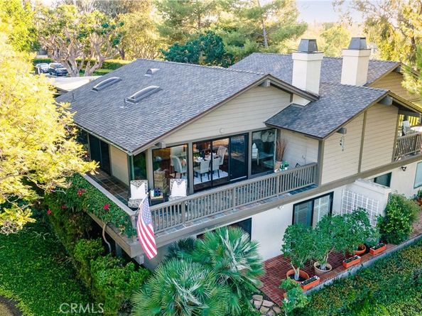 30 Nuevo 15, Irvine CA 92612