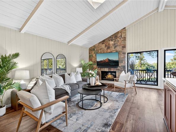 30 Nuevo 15, Irvine CA 92612