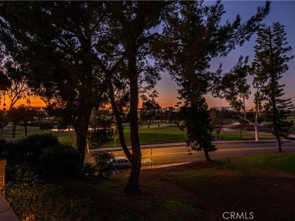 30 Nuevo 15, Irvine CA 92612