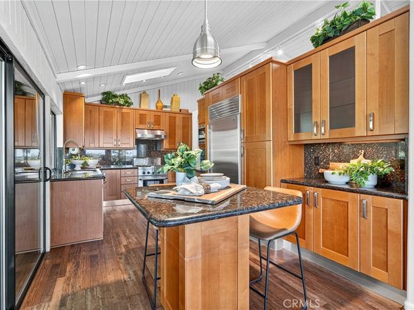 30 Nuevo 15, Irvine CA 92612