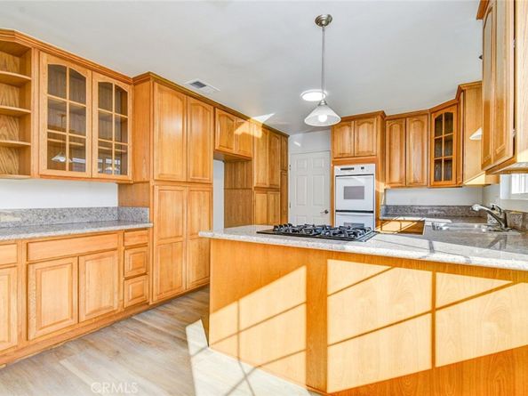 916 Boxwood, Fullerton CA 92835
