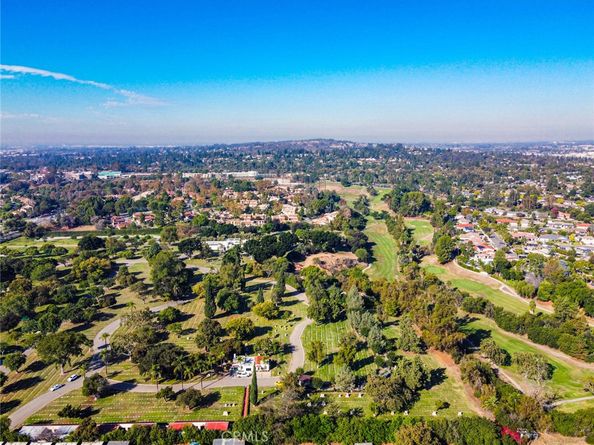 916 Boxwood, Fullerton CA 92835