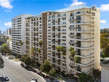 10535 Wilshire