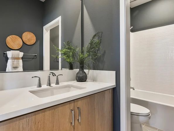 1750 E Park Street 18, Anaheim CA 92805