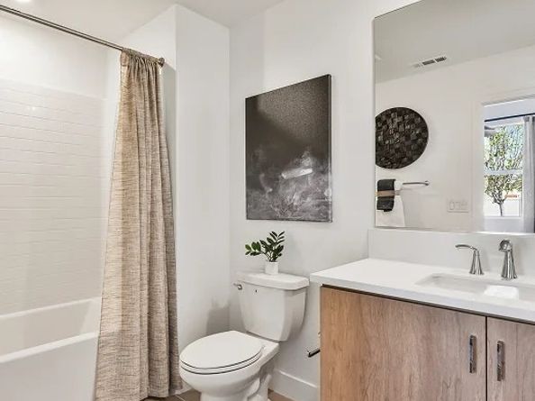 1750 E Park Street 18, Anaheim CA 92805