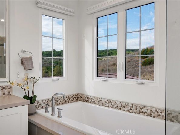 343 Paradiso, Irvine CA 92602