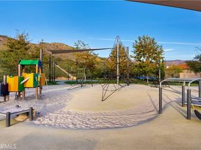 343 Paradiso, Irvine CA 92602