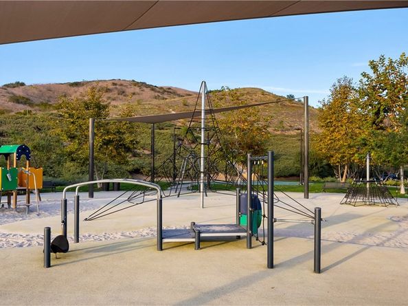 343 Paradiso, Irvine CA 92602