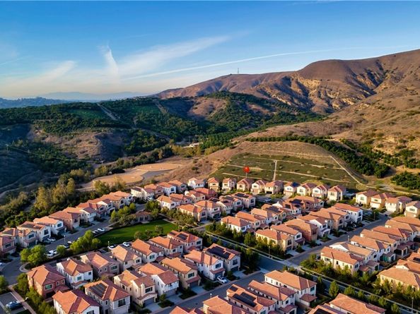 343 Paradiso, Irvine CA 92602