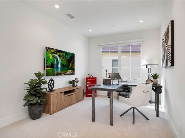 343 Paradiso, Irvine CA 92602