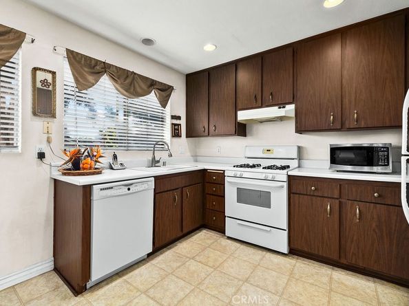 35 Firwood, Irvine CA 92604