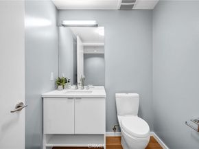 1705 Ocean Avenue 210, Santa Monica CA 90401