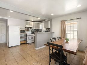 672 E 112th Street, Los Angeles CA 90059